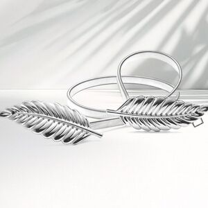 NWT Womens Lascana Silver Leaf Design Belt Size Small